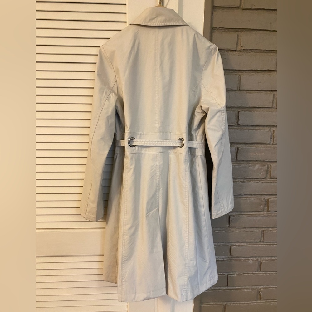 Via Spiga Light Cream Trench Coat with Waist Tie - Picture 7 of 7